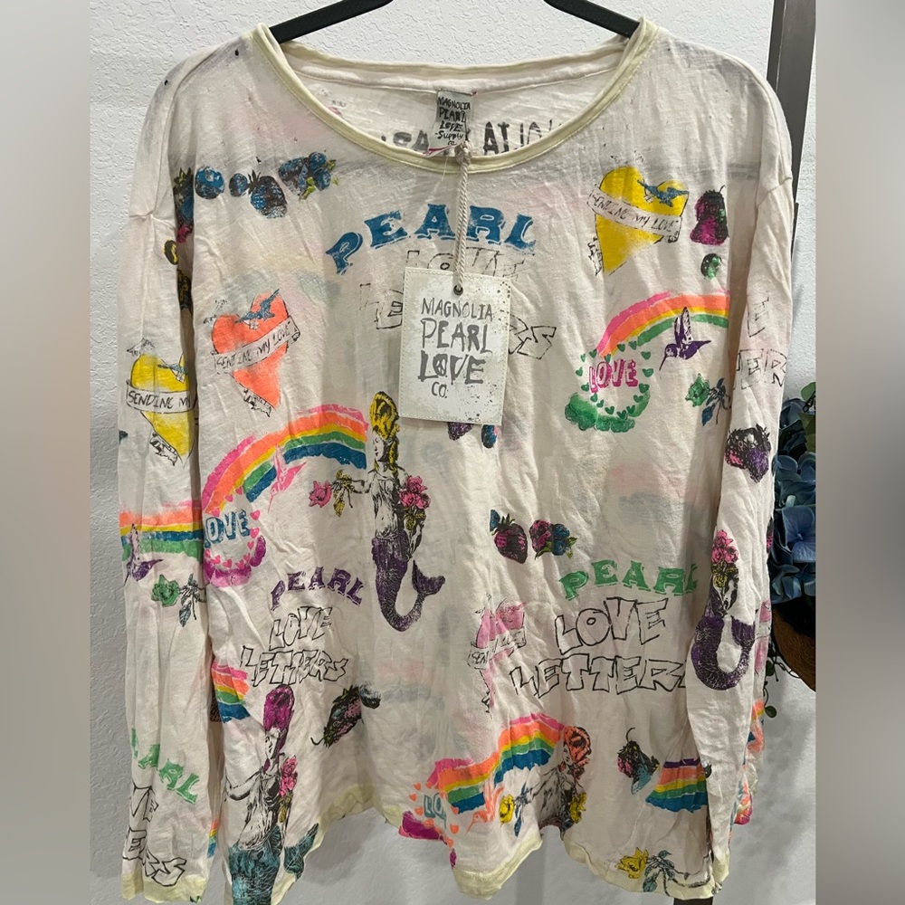Magnolia Pearl Multicolor Graphic Blouse (item 15.10)